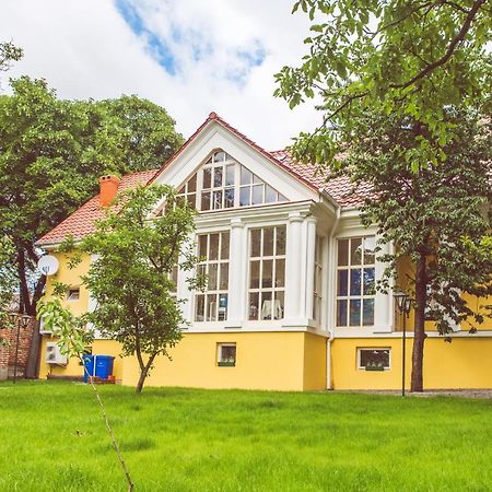 Boutique Hotel Villa P Ужгород Екстериор снимка