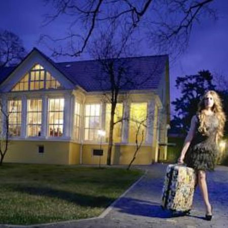 Boutique Hotel Villa P Ужгород Екстериор снимка