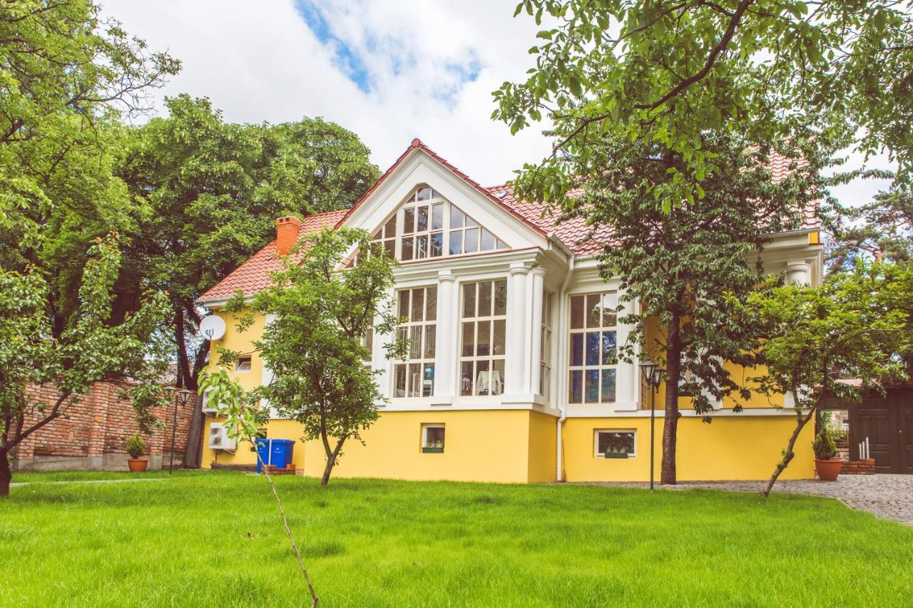 Boutique Hotel Villa P Ужгород Екстериор снимка