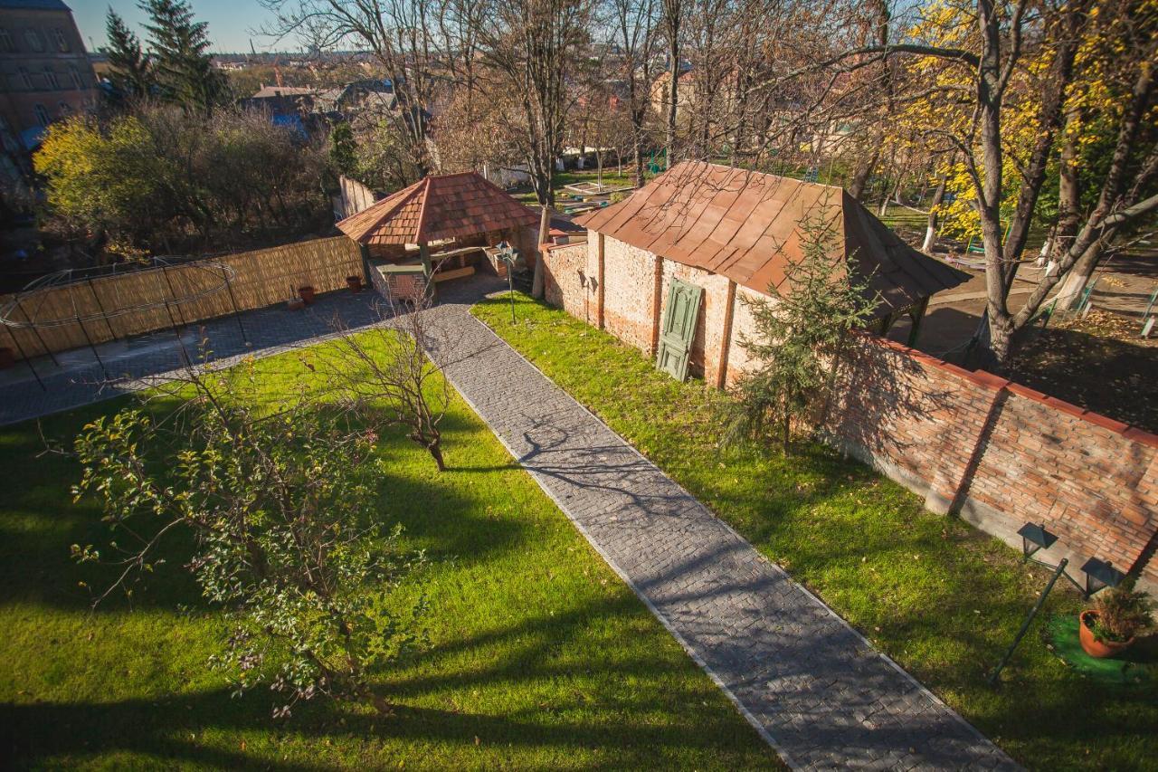 Boutique Hotel Villa P Ужгород Екстериор снимка