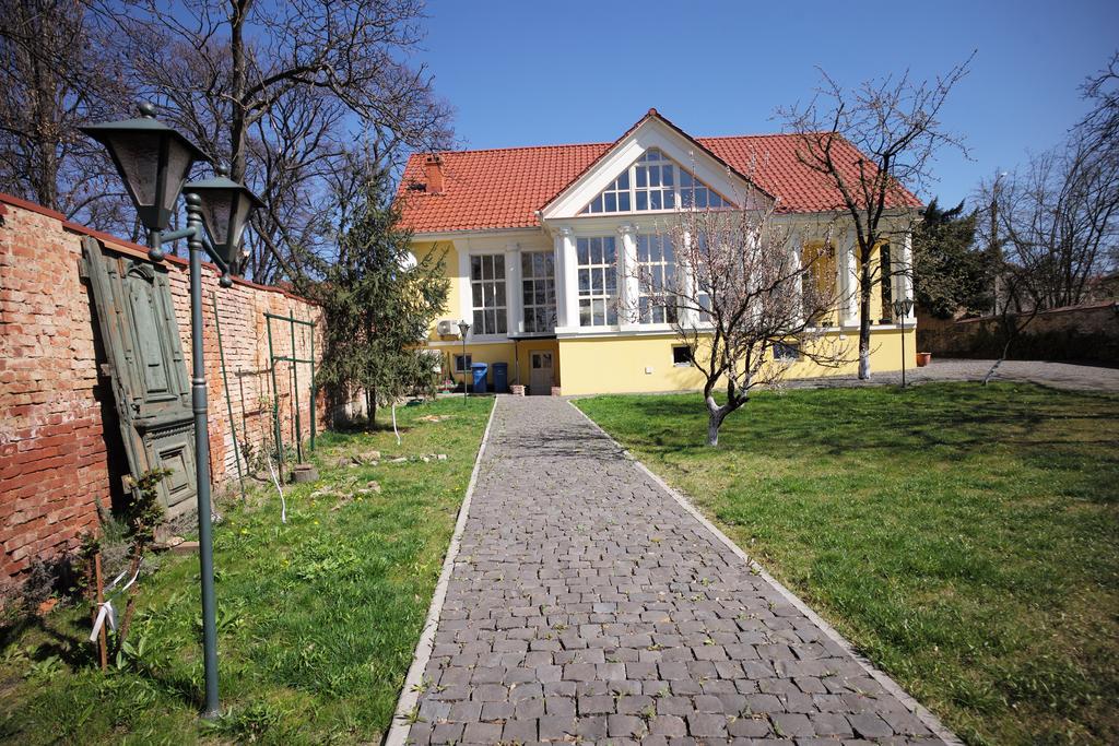 Boutique Hotel Villa P Ужгород Екстериор снимка